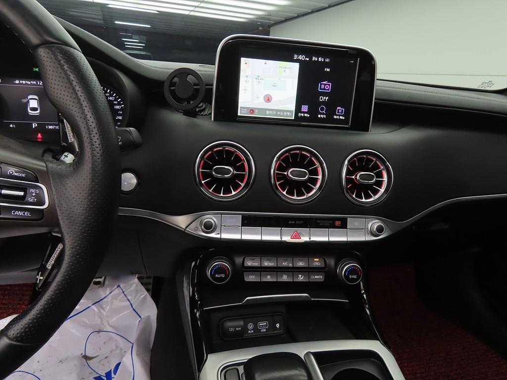 KIA Stinger - Vista 10