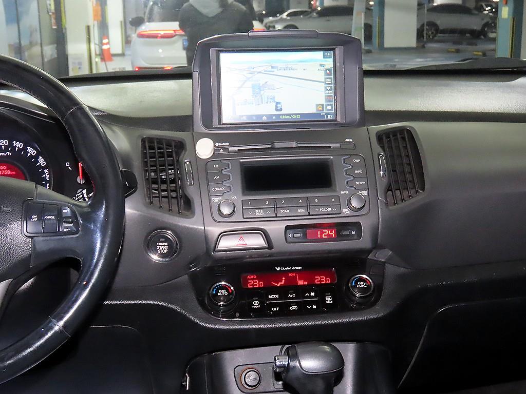 KIA Sportage - Vista 11