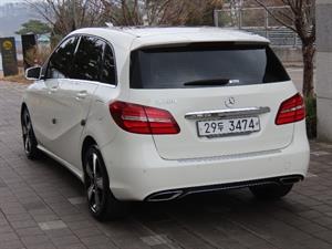 Mercedes Benz B Class (MY B) - Vista 8