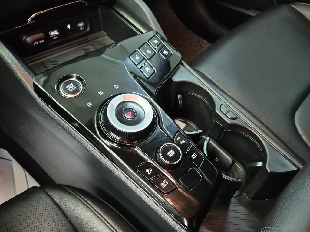 KIA Sportage - Vista 8