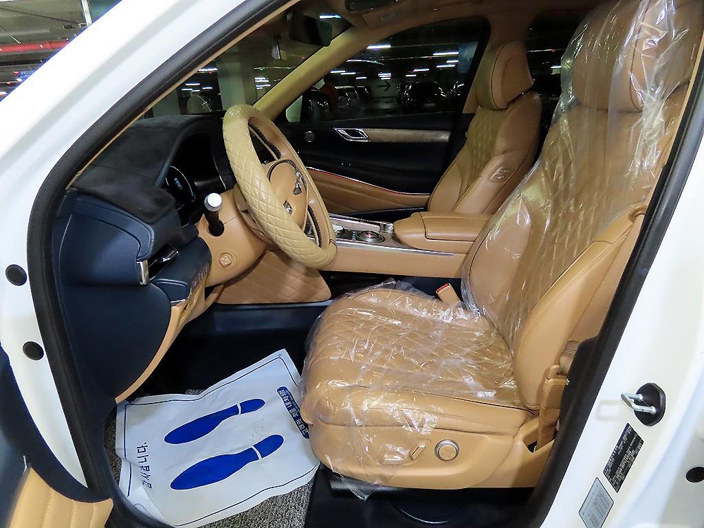 Genesis GV80 - Vista 6