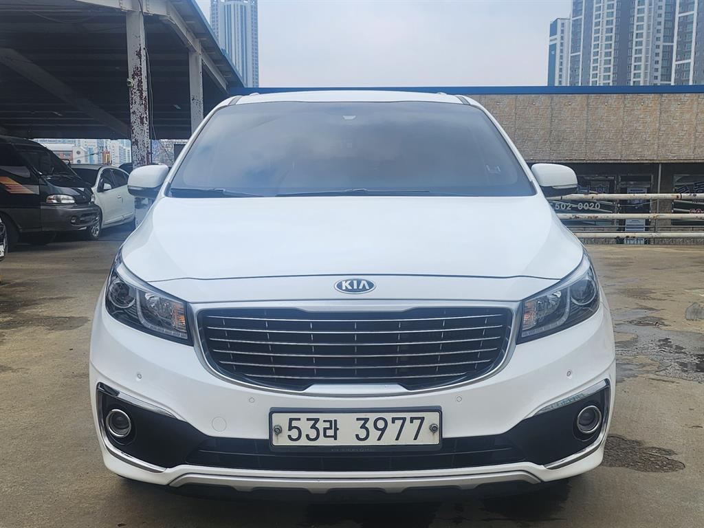 KIA Carnival 2016 Blanco - Importación desde Corea - HF Imports Iquique - Foto 1