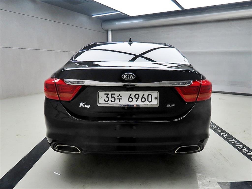 KIA K9 - Vista 3