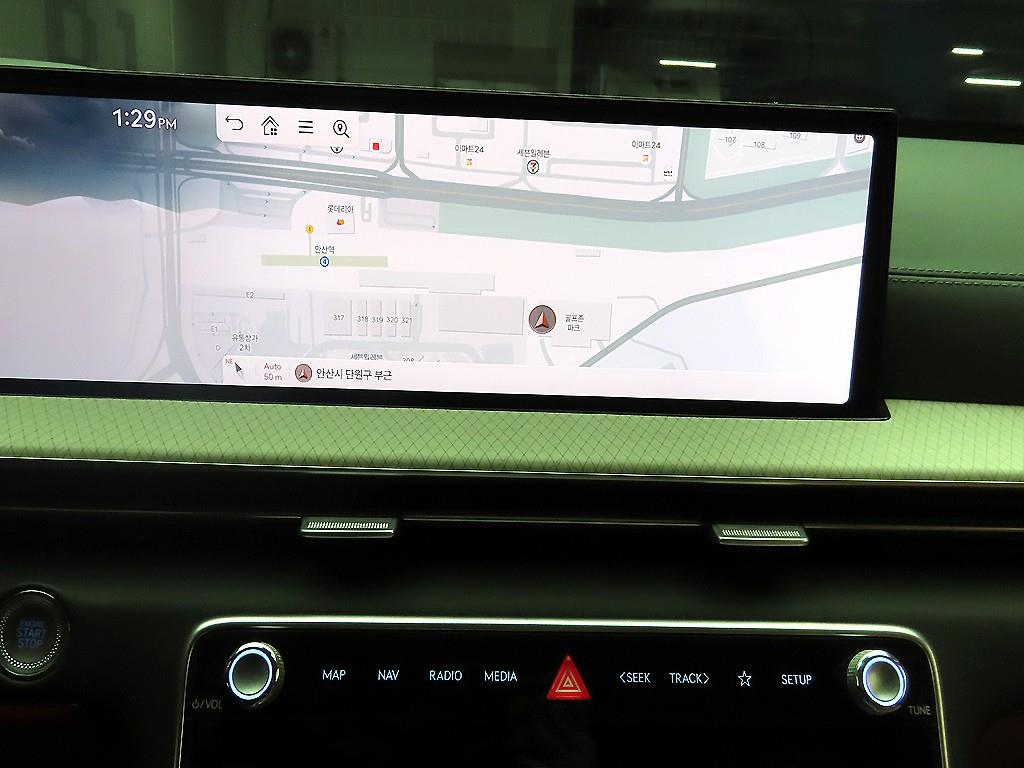 Genesis G80 - Vista 9