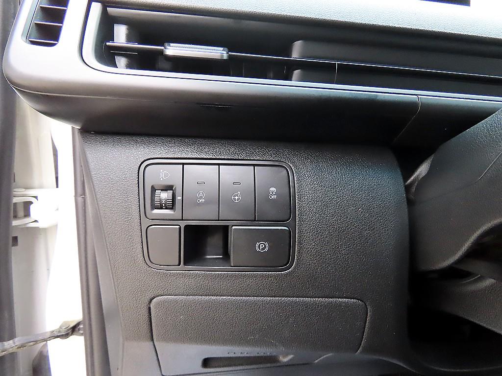 HYUNDAI Staria - Vista 12