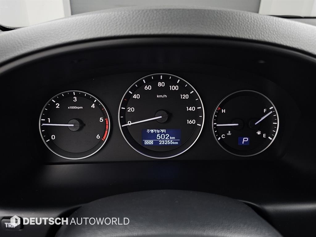 HYUNDAI Starex - Vista 8