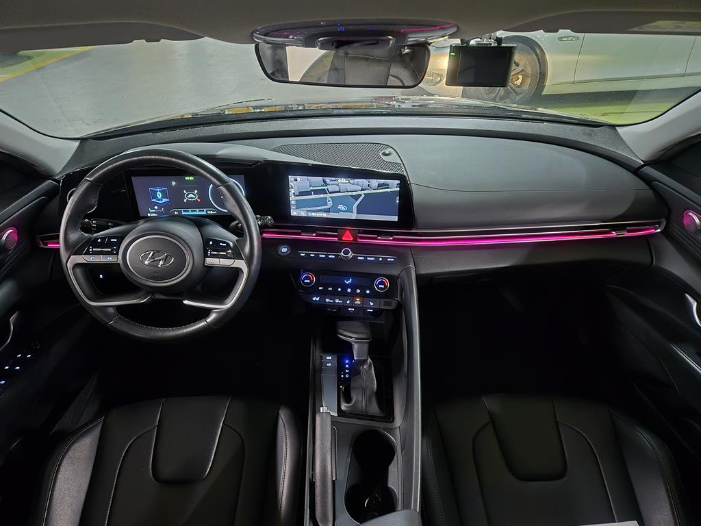 HYUNDAI Avante - Vista 4