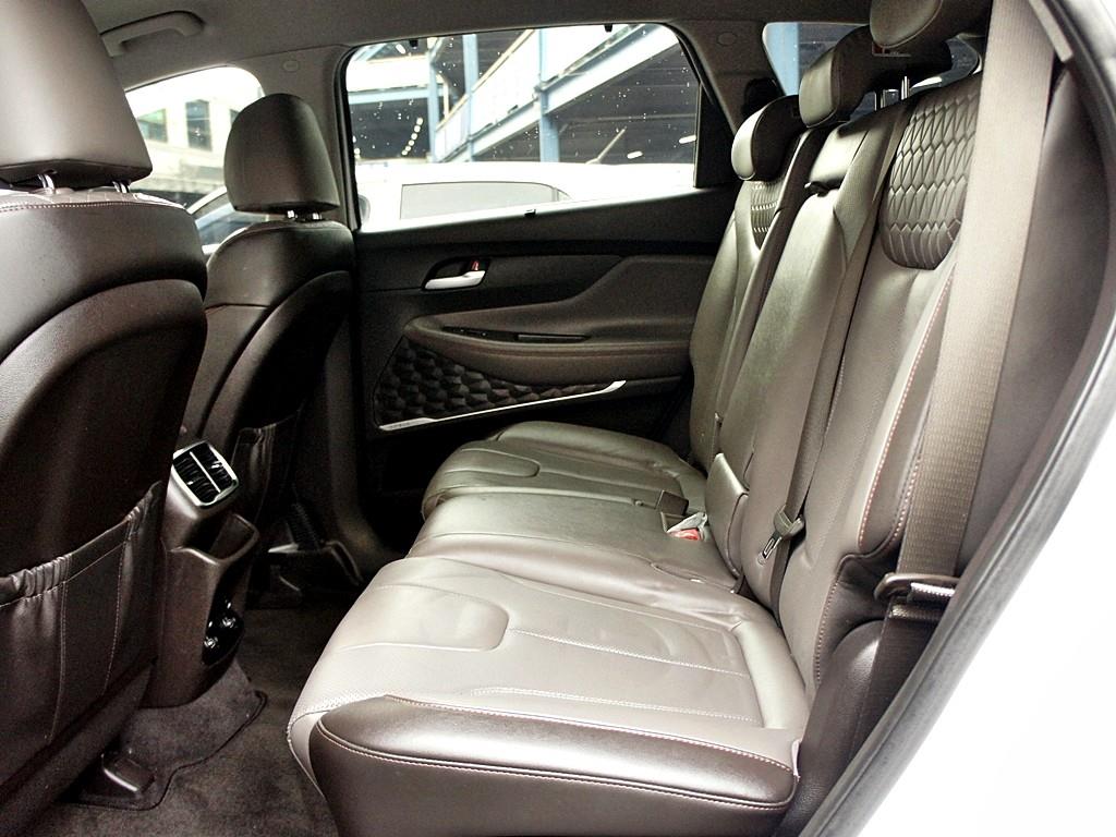 HYUNDAI Santa Fe - Vista 10