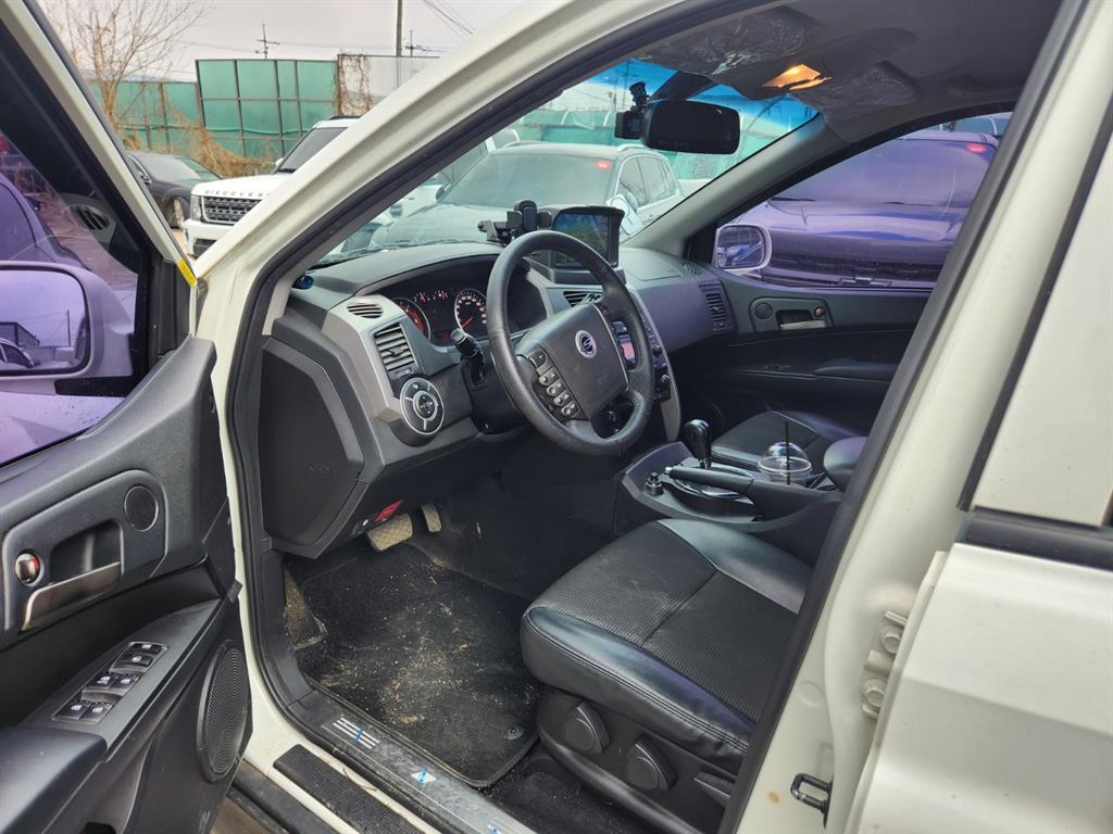 Ssangyong Korando - Vista 8