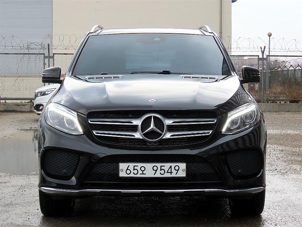 Mercedes Benz GLE Class 2017 Negro - Importación desde Corea - HF Imports Iquique - Foto 1