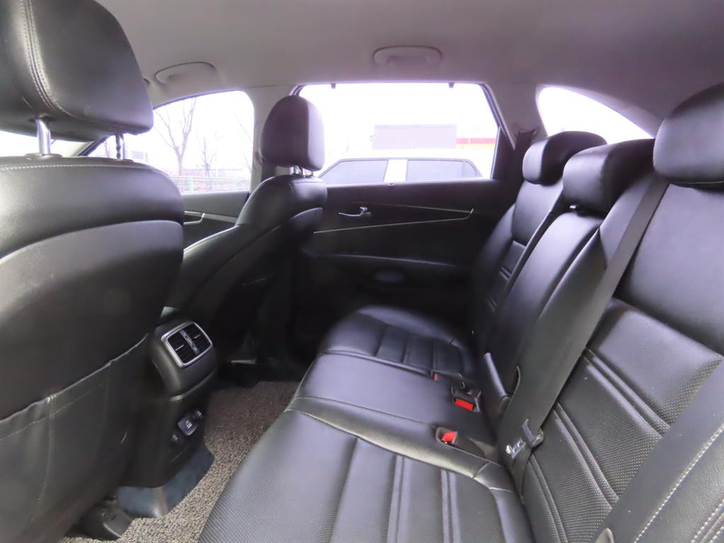 KIA Sorento 2015 Gris - Importación desde Corea - HF Imports Iquique - Foto 7