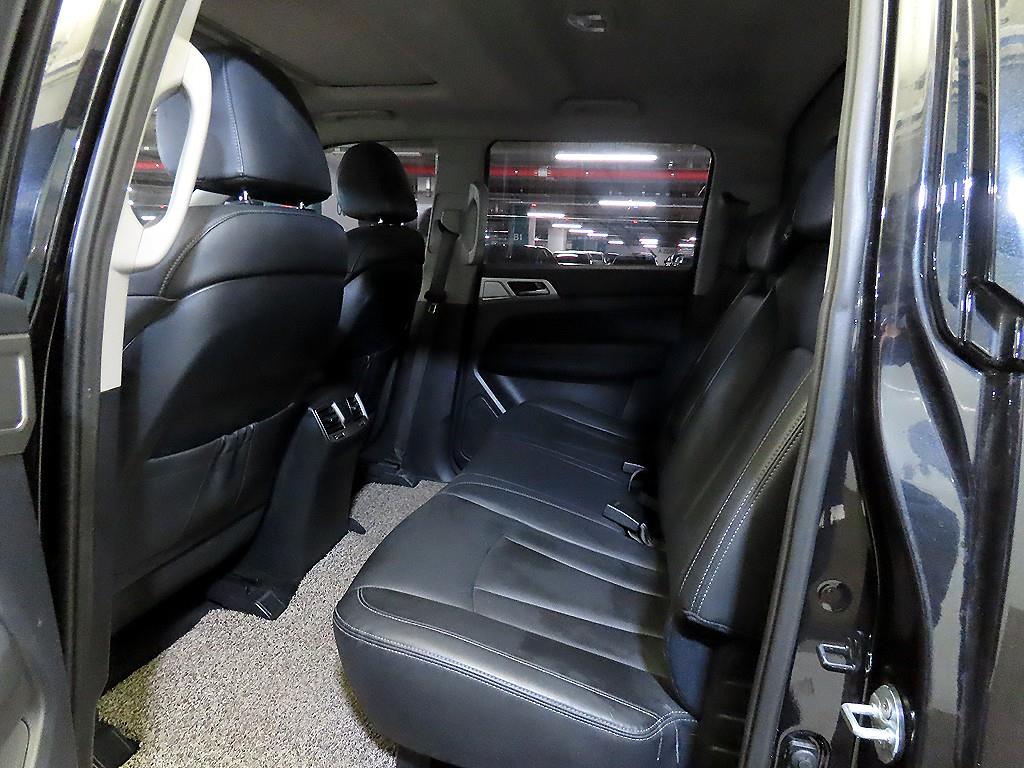 Ssangyong Rexton - Vista 7