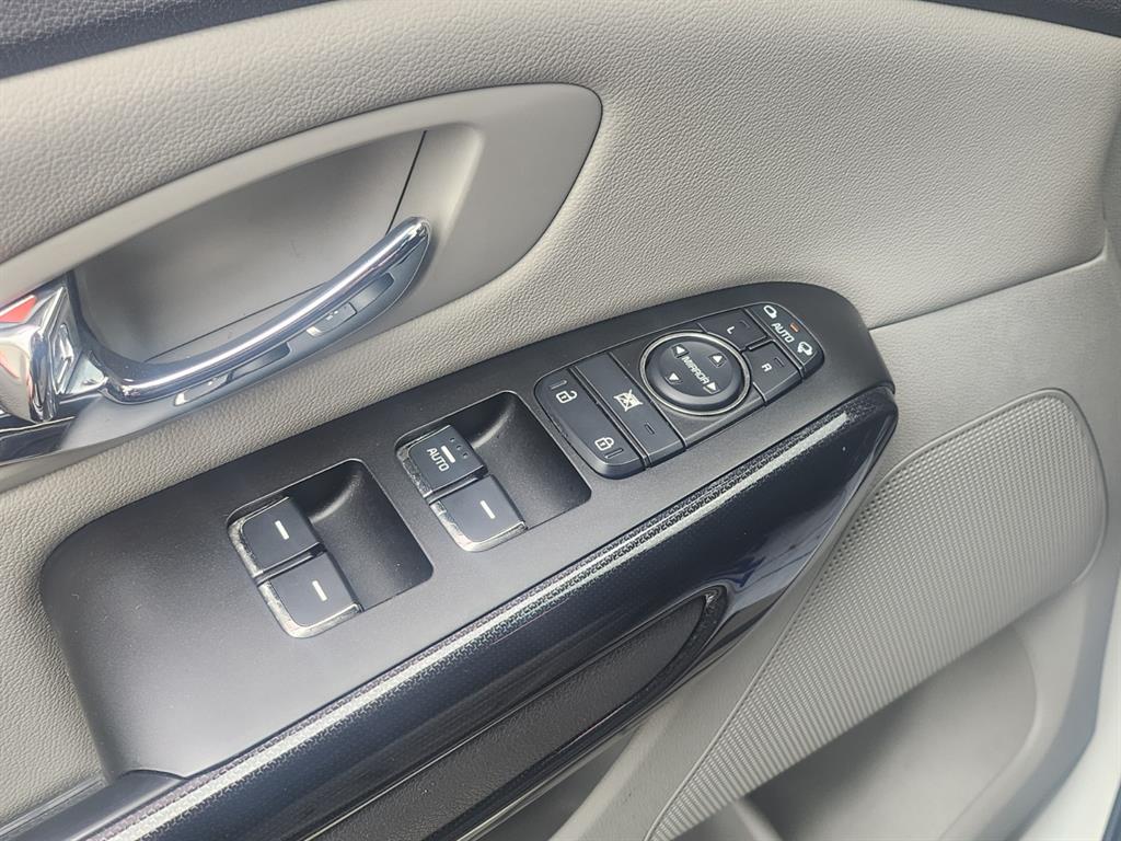 KIA Carnival 2016 Blanco - Importación desde Corea - HF Imports Iquique - Foto 14