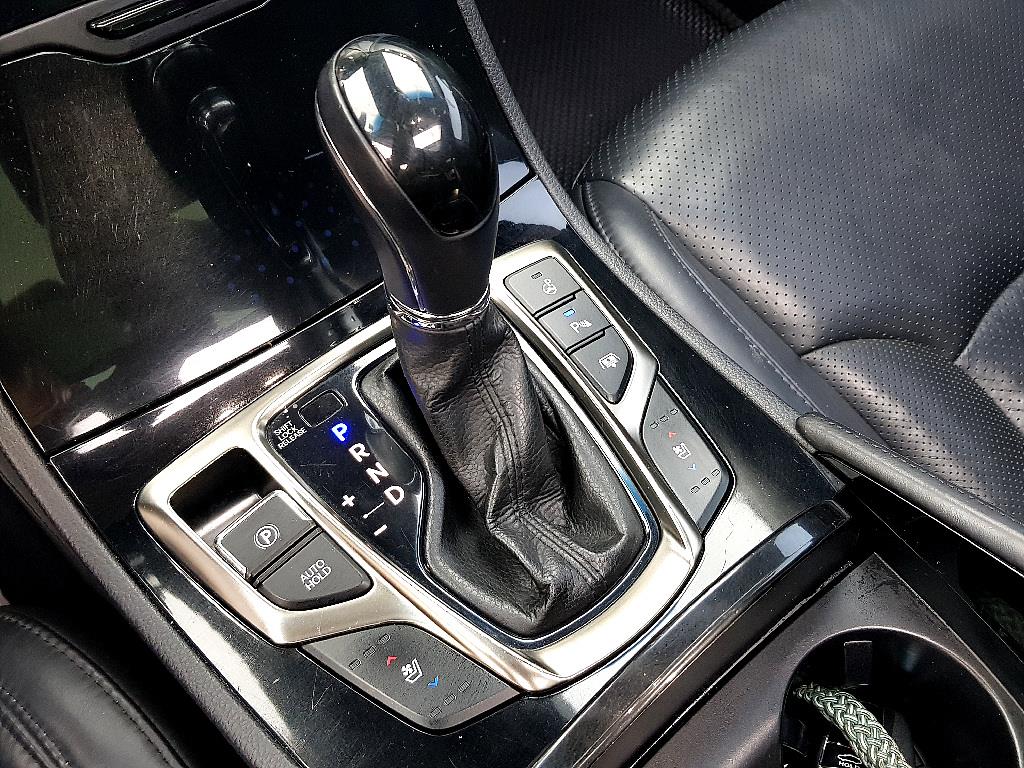 HYUNDAI Grandeur - Vista 12