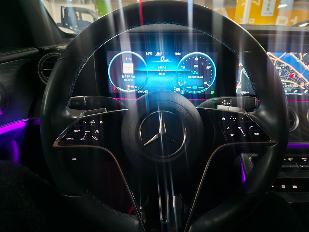 Mercedes Benz E class - Vista 9