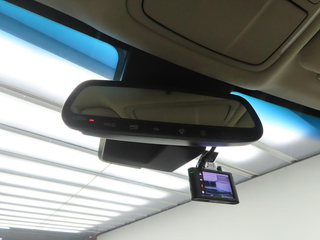 HYUNDAI Genesis - Vista 12