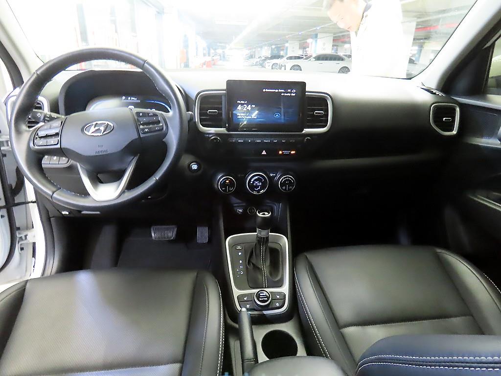 HYUNDAI Venue - Vista 10