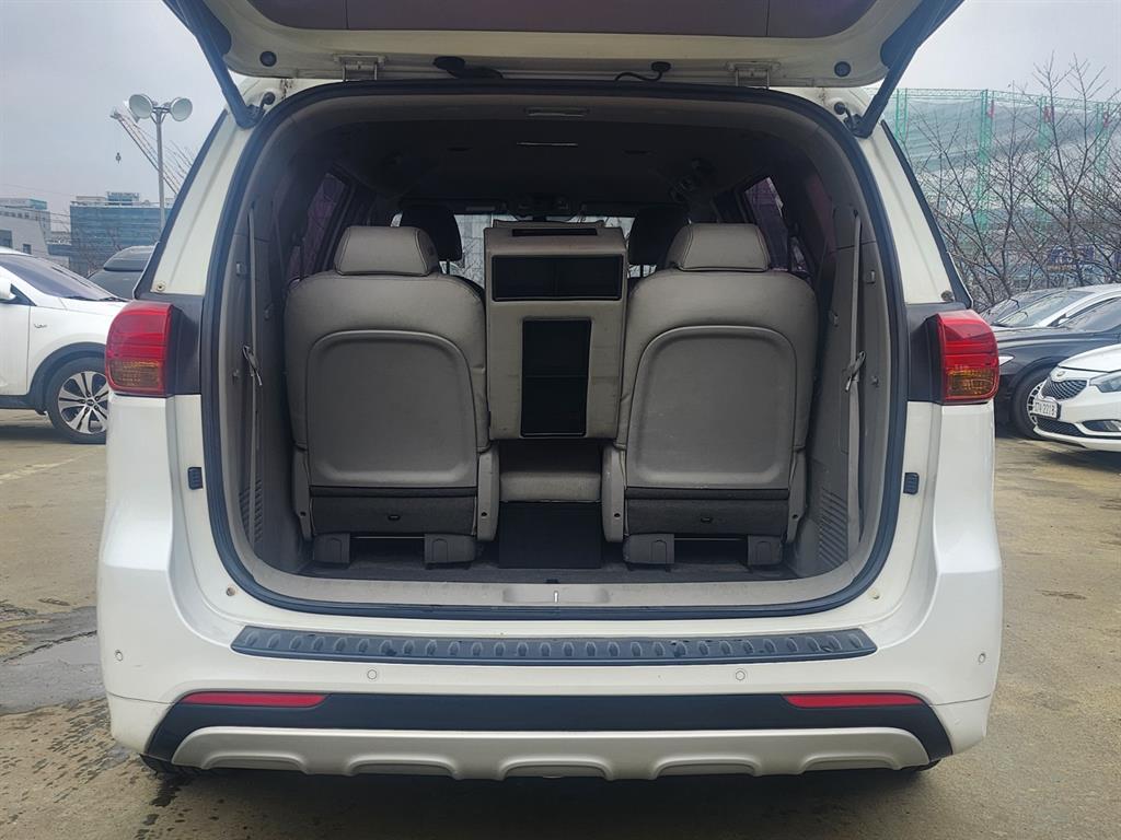 KIA Carnival 2016 Blanco - Importación desde Corea - HF Imports Iquique - Foto 18