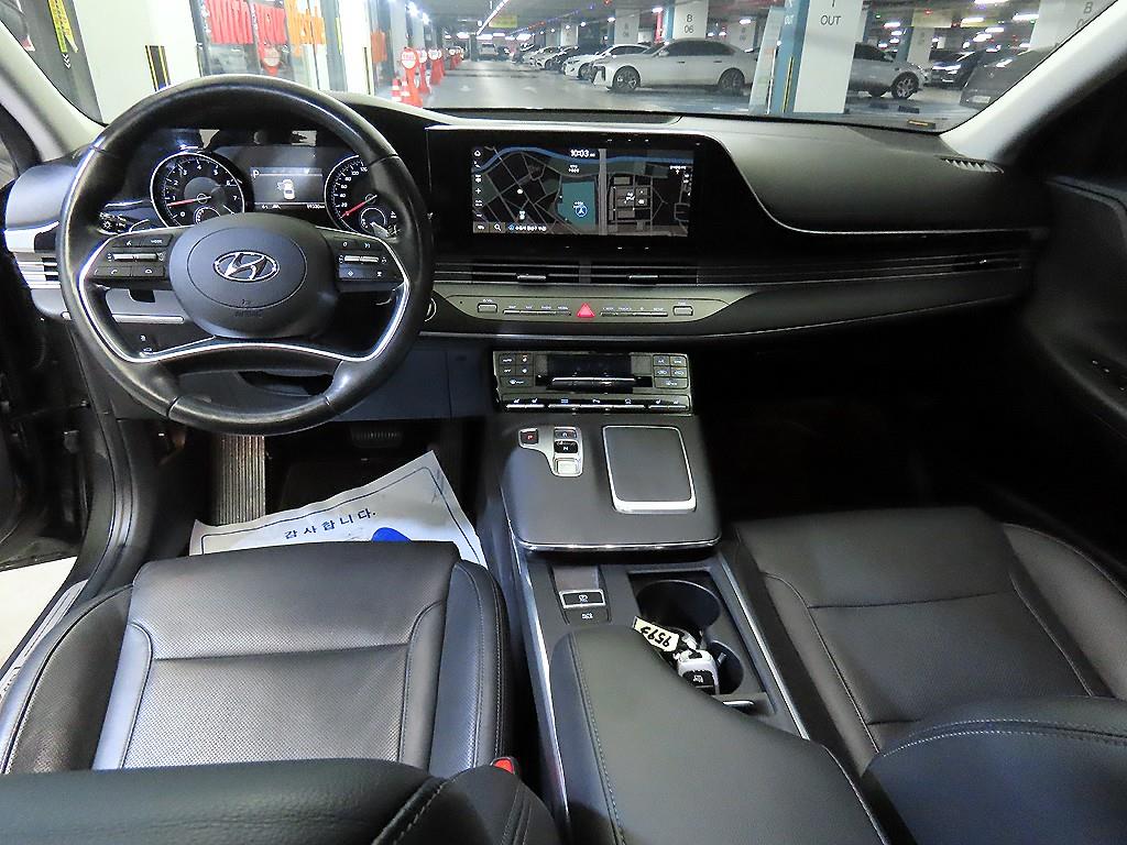 HYUNDAI Grandeur - Vista 10