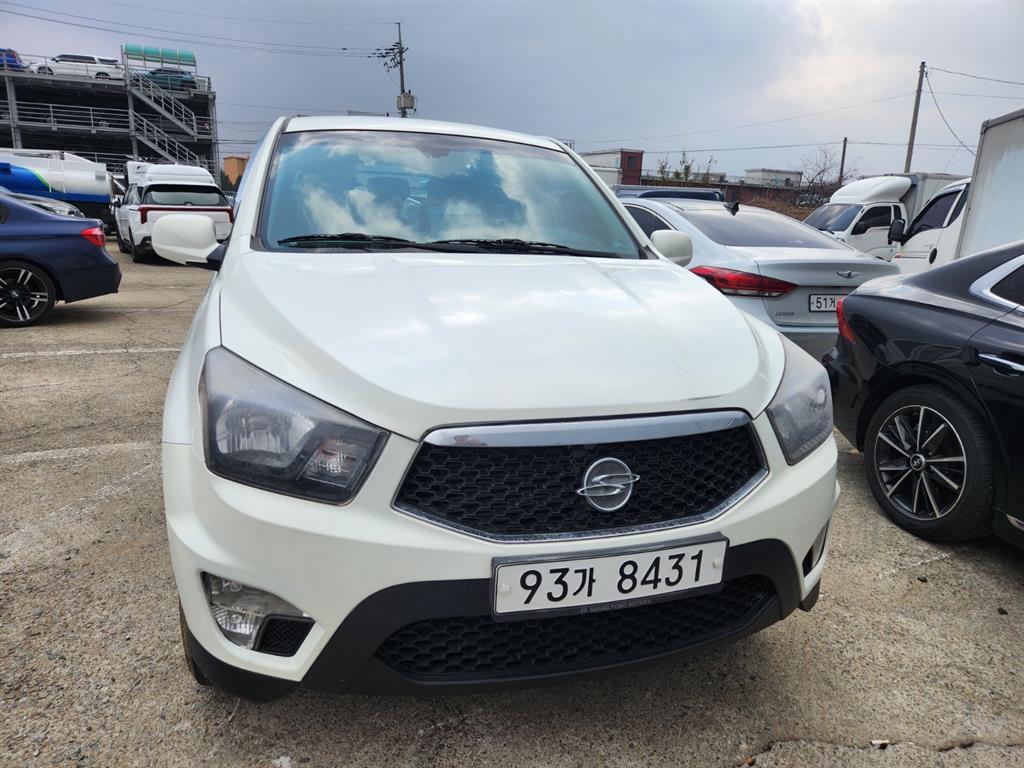 Ssangyong Korando 2012 Blanco - Importación desde Corea - HF Imports Iquique - Foto 1