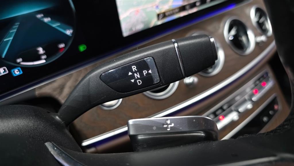 Mercedes Benz E class - Vista 9