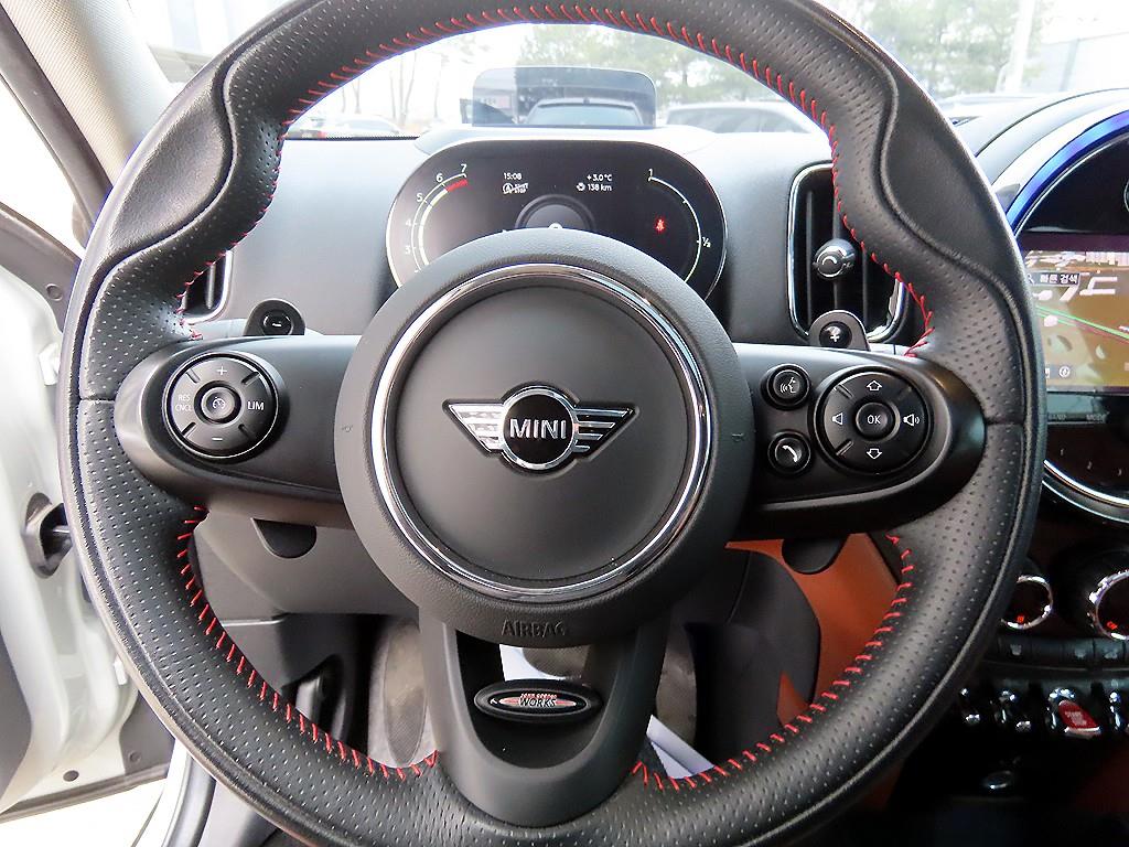 Mini Countryman - Vista 8