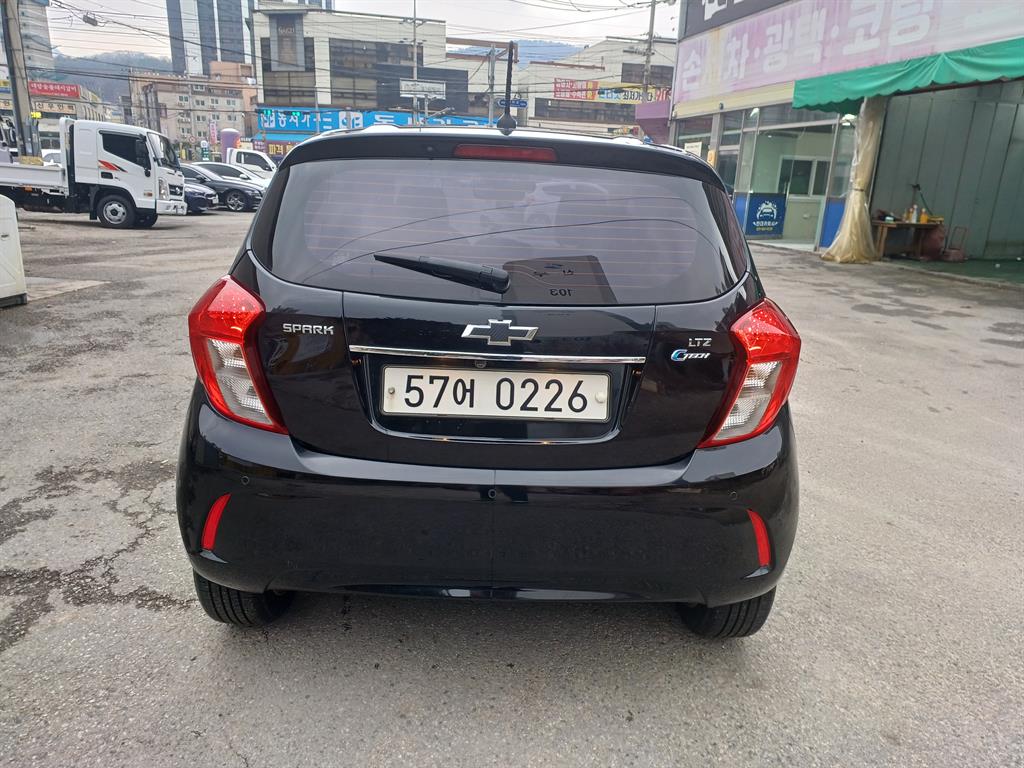 Chevrolet Spark - Vista 6