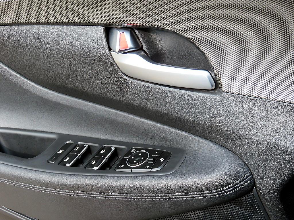 HYUNDAI Santa Fe - Vista 11