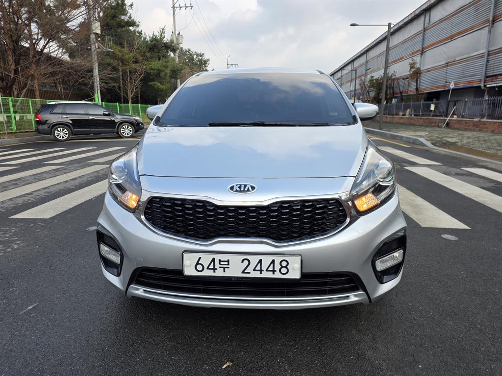 KIA Carens 2017 Gris - Importación desde Corea - HF Imports Iquique - Foto 1