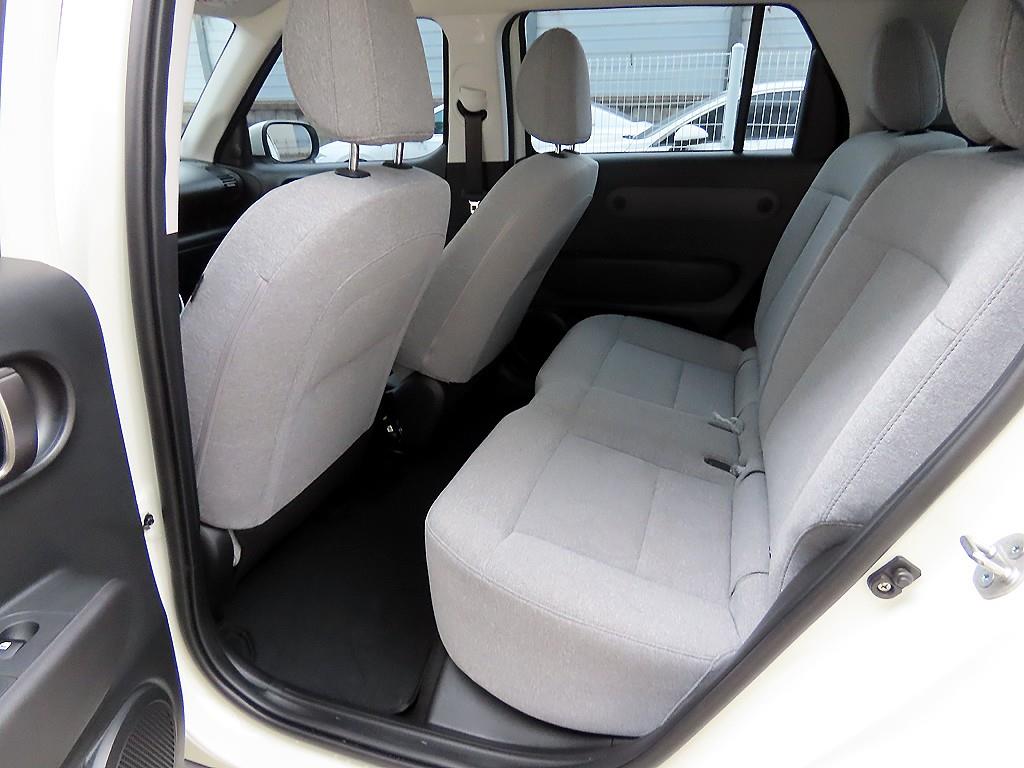 HYUNDAI Casper - Vista 6