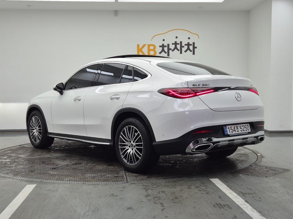 Mercedes Benz GLC Class - Vista 3