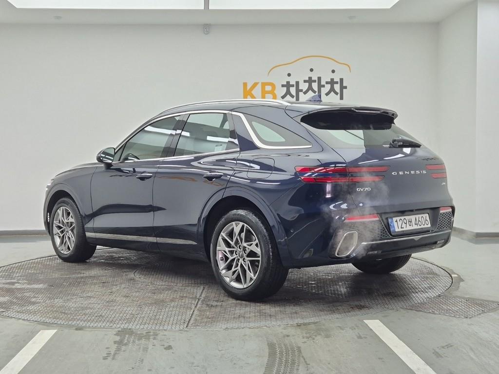 Genesis GV70 - Vista 3