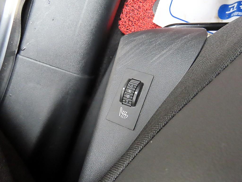 Peugeot 2008 2018 Gris - Importación desde Corea - HF Imports Iquique - Foto 13