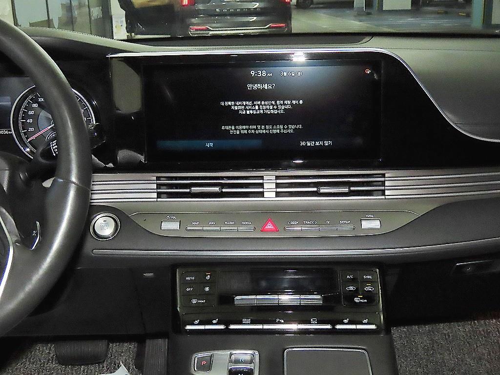 HYUNDAI Grandeur - Vista 11