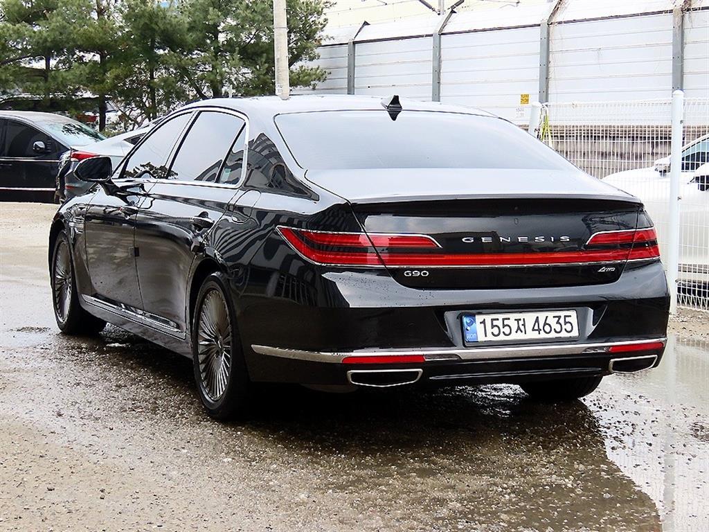 Genesis G90 - Vista 3