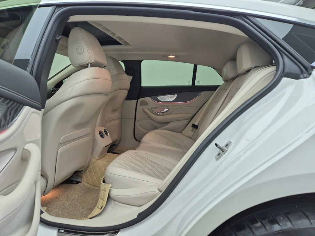 Mercedes Benz AMG GT - Vista 12