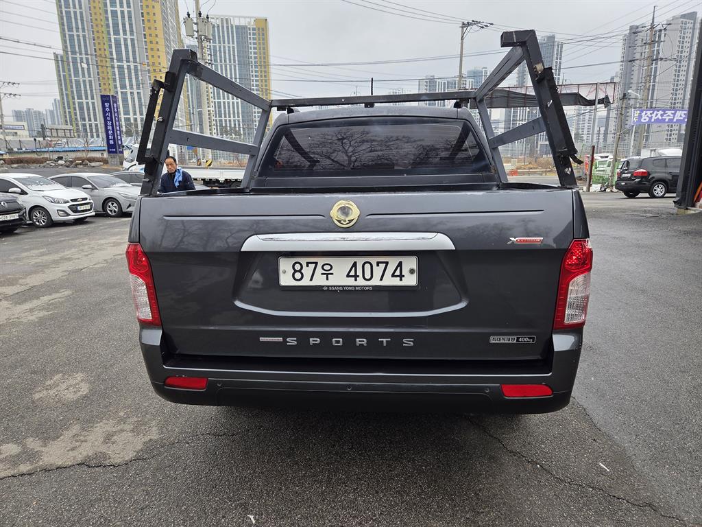 Ssangyong Korando - Vista 5