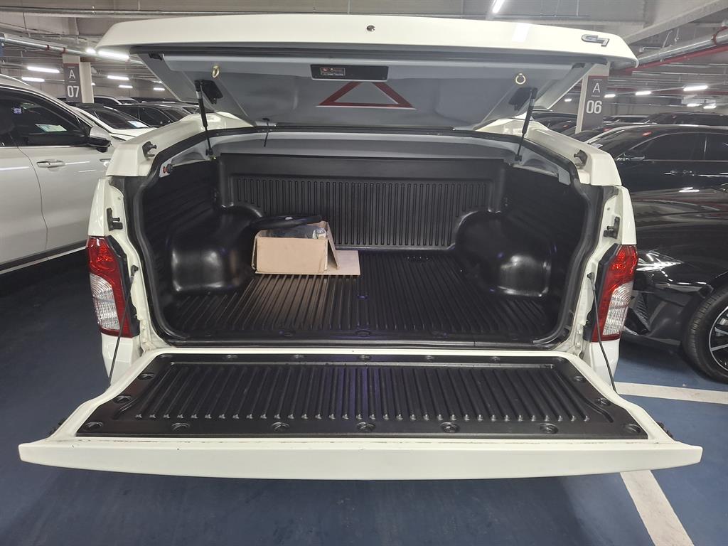 Ssangyong Korando - Vista 3