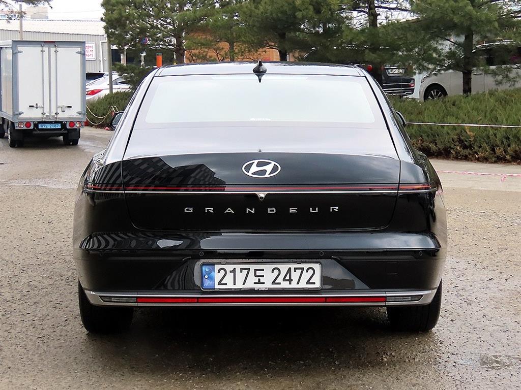 HYUNDAI Grandeur - Vista 4