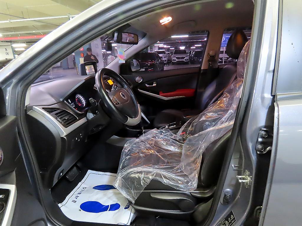 Ssangyong Korando - Vista 6