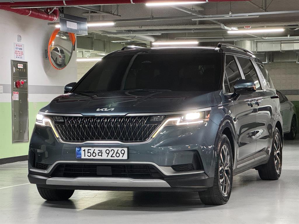 KIA Carnival - Vista 3