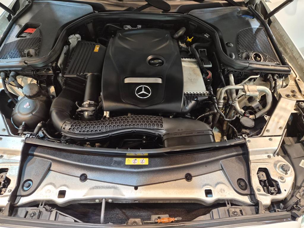 Mercedes Benz E class 2018 Blanco - Importación desde Corea - HF Imports Iquique - Foto 19