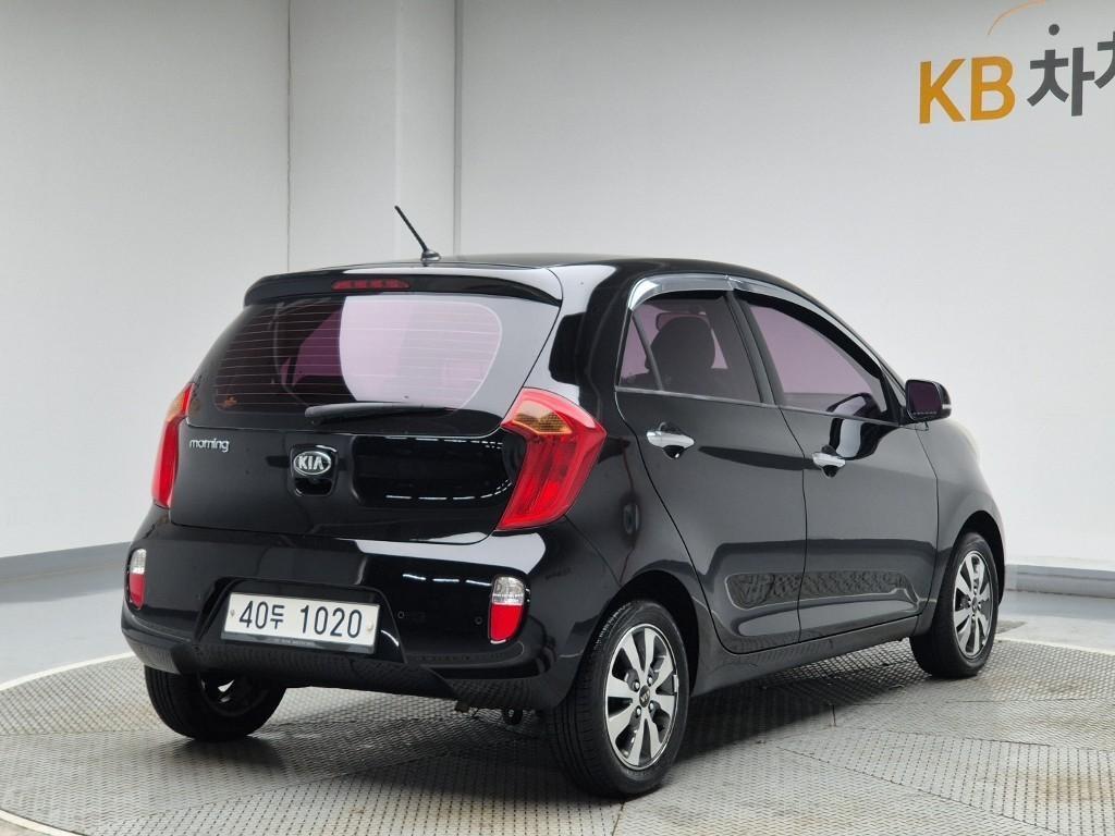 KIA Morning - Vista 4