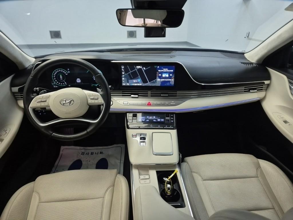 HYUNDAI Grandeur - Vista 7