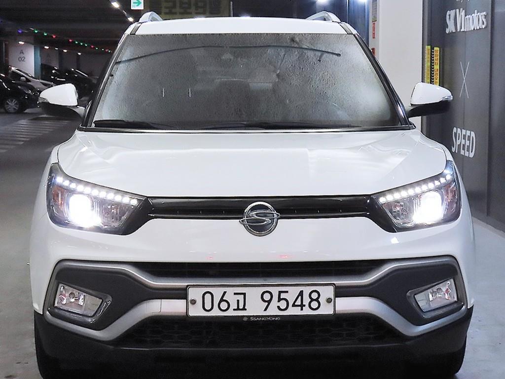 Ssangyong Tivoli - Vista 2