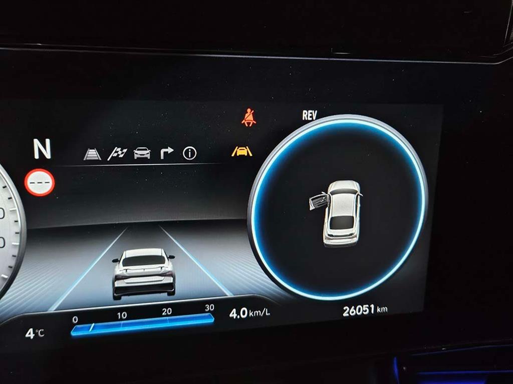 HYUNDAI Avante - Vista 9