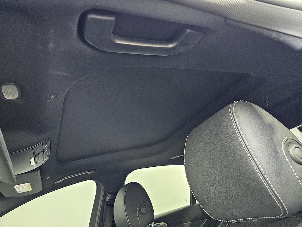 Mercedes Benz E class - Vista 12