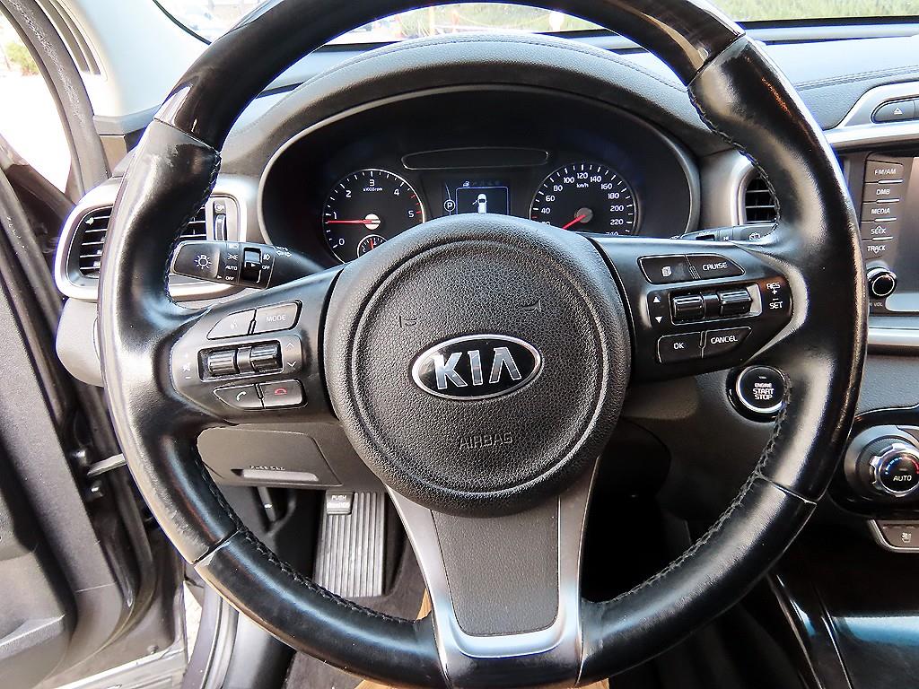 KIA Sorento - Vista 8