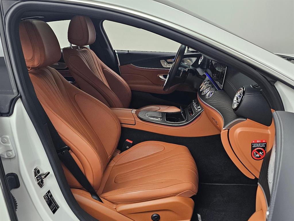 Mercedes Benz CLS Class - Vista 10