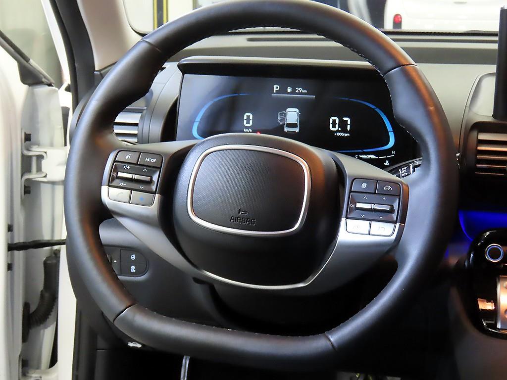 HYUNDAI Casper - Vista 8